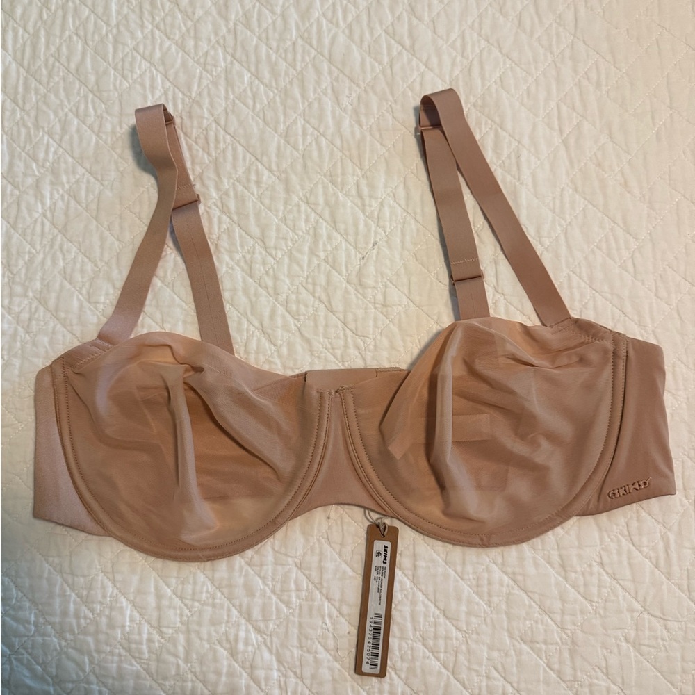 SKIMS Women's Unlined Balconette Underwire Bra